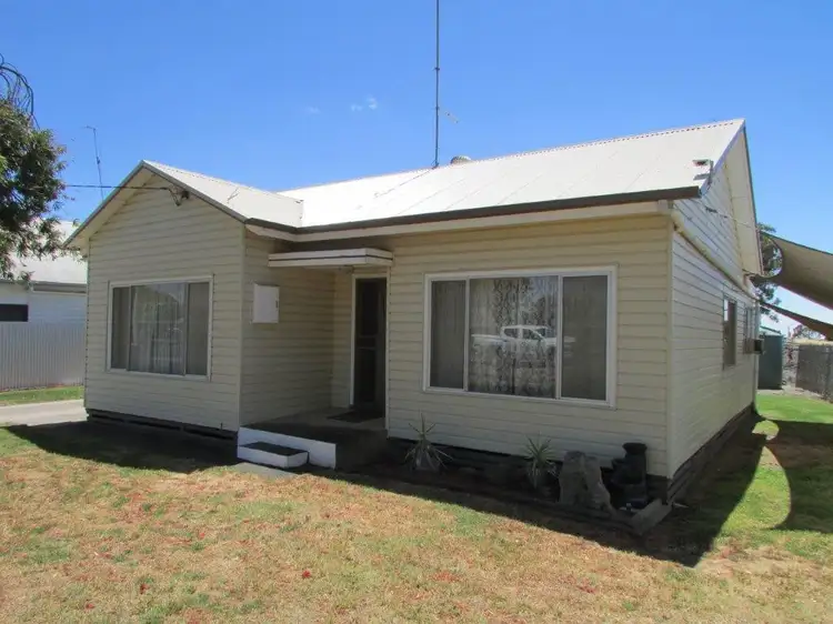 20 KELSALL STREET, Warracknabeal VIC 3393