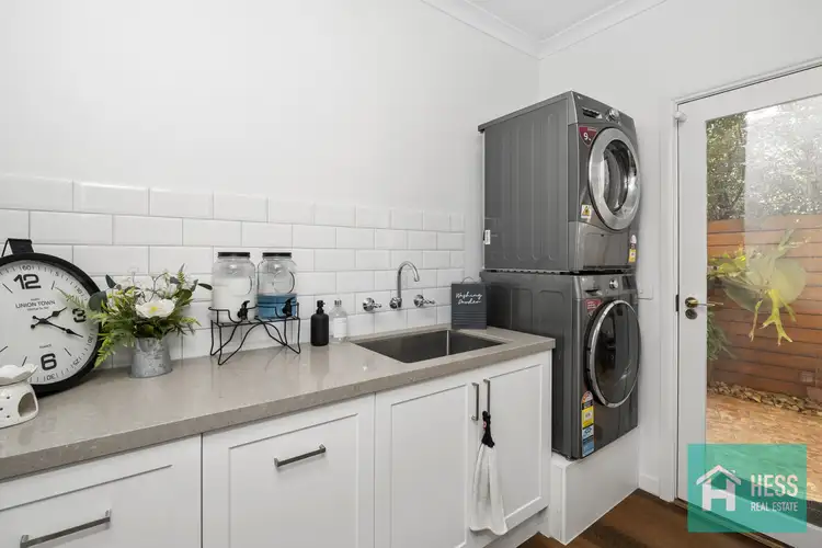 Fifth view of Homely house listing, 32 St Andrews Close, Hidden Valley VIC 3756