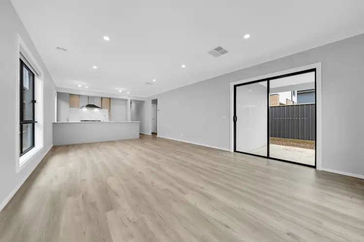 Fifth view of Homely house listing, 51 Viola Circuit, Clyde VIC 3978
