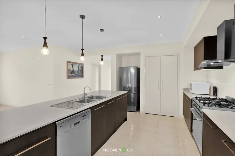 Fifth view of Homely house listing, 17 Durnoch Place, Cranbourne VIC 3977
