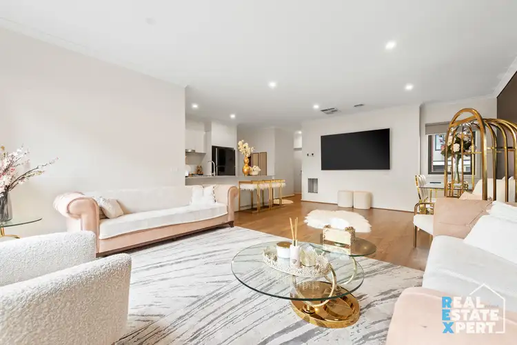 Second view of Homely house listing, 2 Alfonso Court, Lynbrook VIC 3975