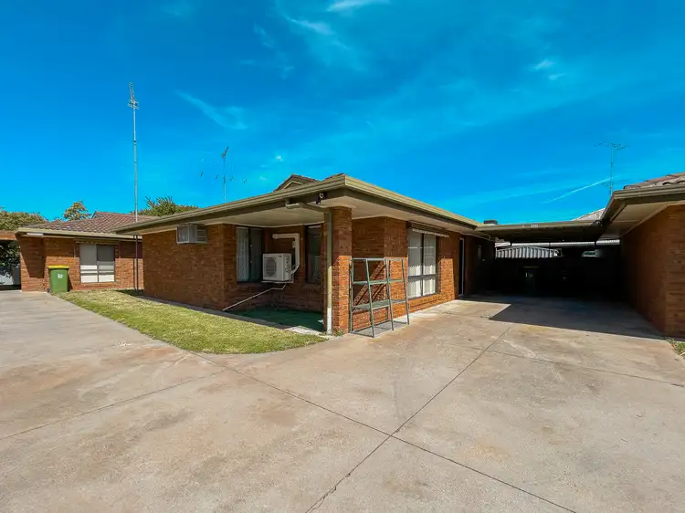 Main view of Homely unit listing, 2/127 Boundary Street, Kerang VIC 3579