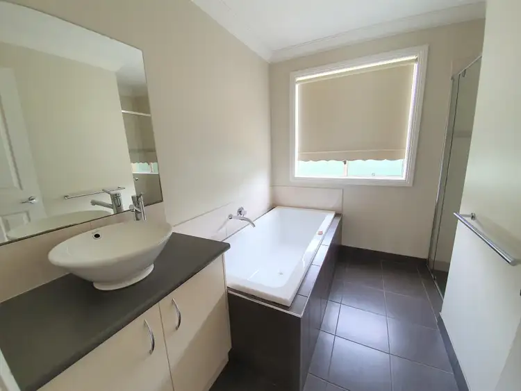 Sixth view of Homely house listing, 12 SUNLINE COURT, Ballan VIC 3342