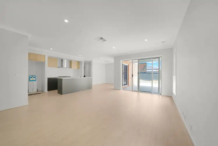 Fourth view of Homely house listing, 92 Reflections Crescent, Lara VIC 3212