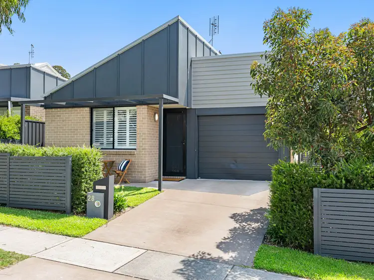 28 Ryhope Street, Mount Hutton NSW 2290