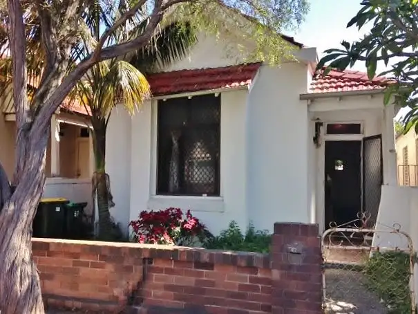 67 Station Street