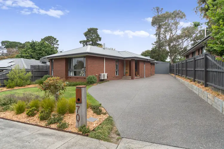 70 Pembroke Drive, Somerville VIC 3912