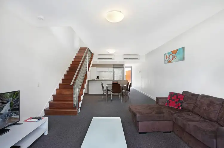 Main view of Homely unit listing, 1/4 Aplin Street, Townsville City QLD 4810