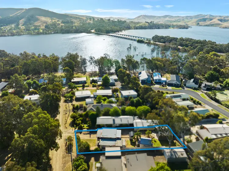 6 Warringa Road, Bonnie Doon VIC 3720