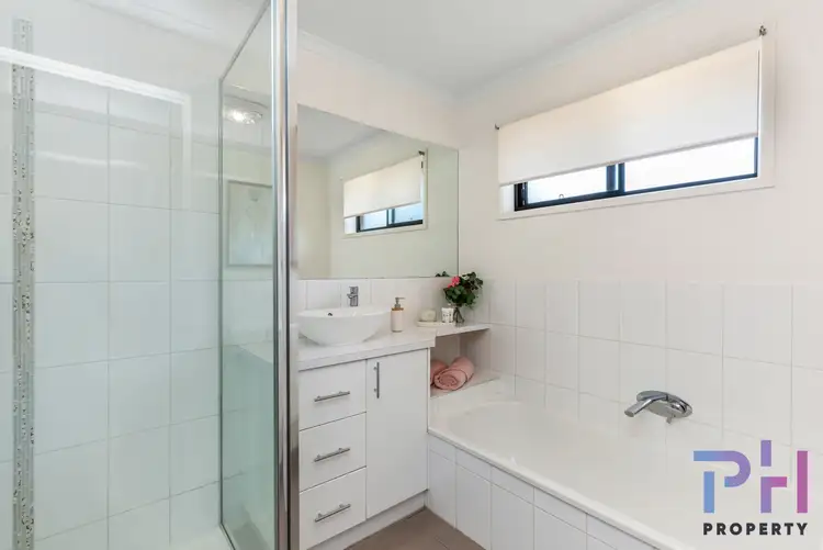 Sixth view of Homely house listing, 1/19 Butcher Street, Strathdale VIC 3550