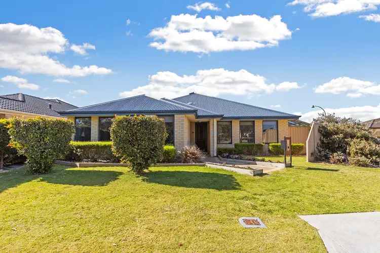 2 Woolah Way, Byford WA 6122