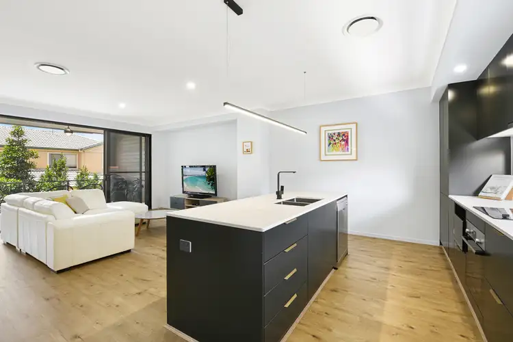 Fifth view of Homely villa listing, 6/78 Pohlman Street, Southport QLD 4215