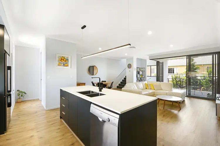 Sixth view of Homely villa listing, 6/78 Pohlman Street, Southport QLD 4215