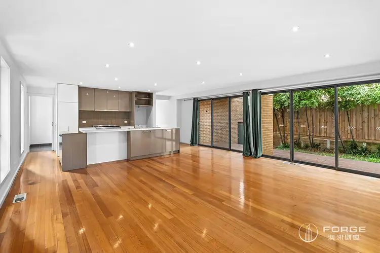 Fifth view of Homely house listing, 16 Magenta Court, Mount Waverley VIC 3149