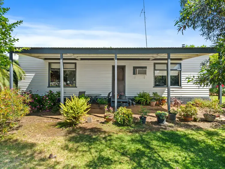 2-4 Hoyle Street, Tocumwal NSW 2714