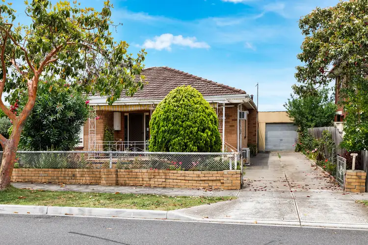 22 Cornhill Street, St Albans VIC 3021