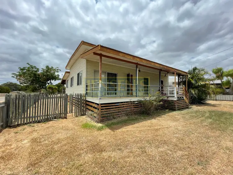 27 Cambridge Street, Charters Towers City QLD 4820