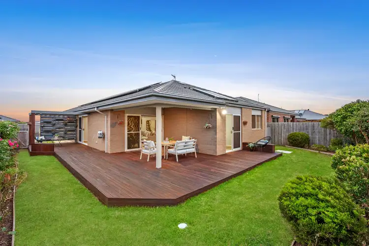 10 Iris Loop, Armstrong Creek VIC 3217