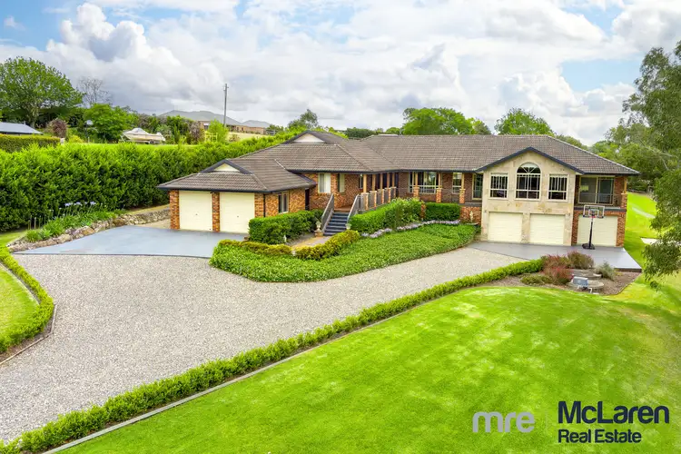 4 Haddin Place, Kirkham NSW 2570