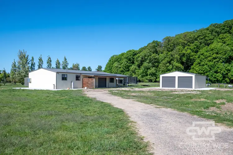 10 Surrey Park Court, Glen Innes NSW 2370