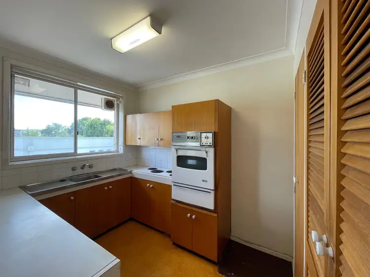 Second view of Homely apartment listing, 6/529 Kiewa Place, Albury NSW 2640