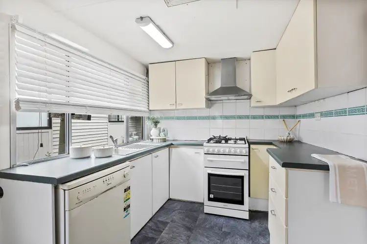 Fourth view of Homely villa listing, 23/4 Woodrow Place, Figtree NSW 2525