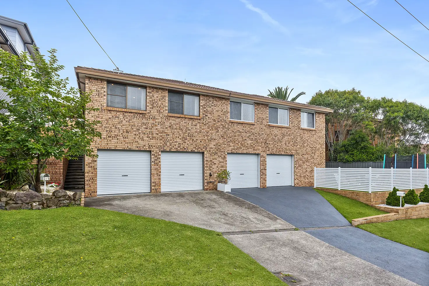Main view of Homely semi-detached listing, 2/5 Melinda Grove, Lake Heights NSW 2502