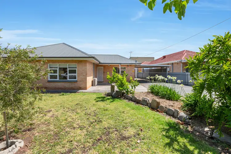 5 Lomman Avenue, Newton SA 5074
