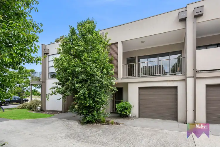 Main view of Homely unit listing, 3 Zeta Circuit, Cranbourne North VIC 3977