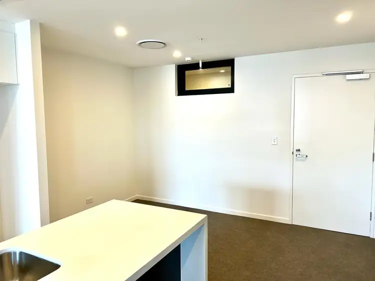 705/5 Northumberland Road, Auburn NSW 2144