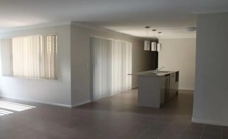 Sixth view of Homely house listing, 7 Cinnabar Bend, Aveley WA 6069