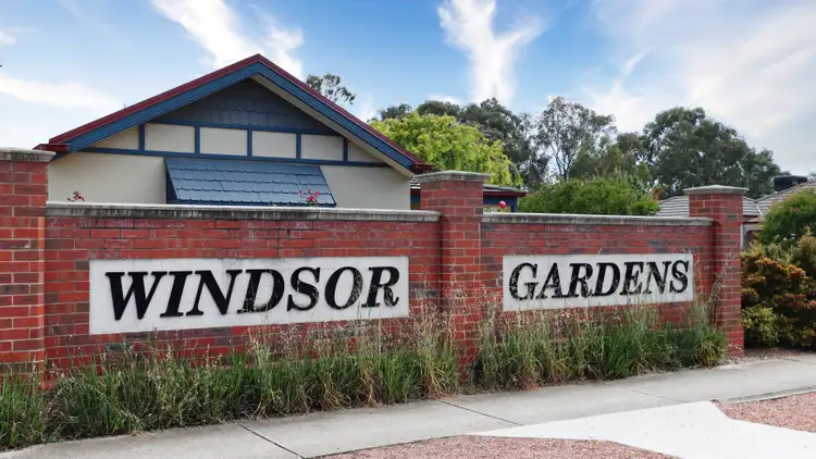Second view of Homely house listing, 18 Windsor Gardens, Kangaroo Flat VIC 3555