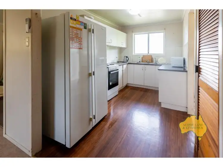 Sixth view of Homely house listing, 8 Spoor Street, Mundubbera QLD 4626
