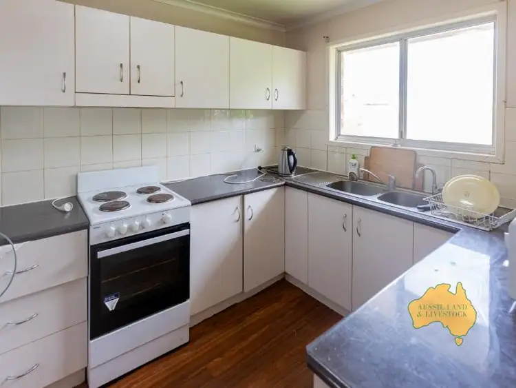 Seventh view of Homely house listing, 8 Spoor Street, Mundubbera QLD 4626