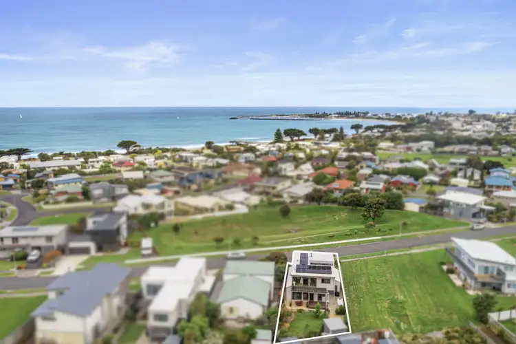 38 Seaview Drive, Apollo Bay VIC 3233