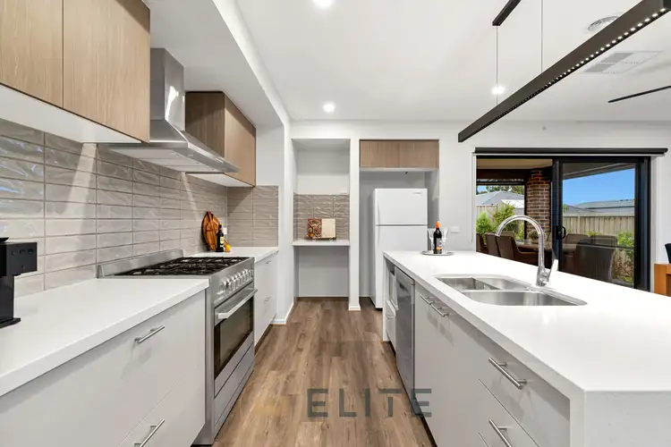Second view of Homely house listing, 31 Palladium Boulevard, Drouin VIC 3818