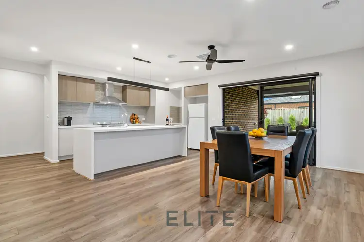 Fifth view of Homely house listing, 31 Palladium Boulevard, Drouin VIC 3818