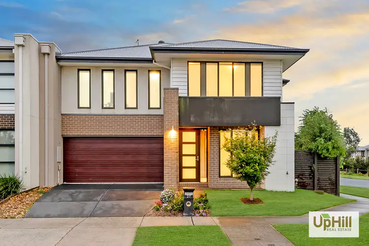 27 Lonarto Avenue, Clyde North VIC 3978