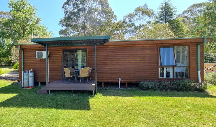 4b Hughes Lane, Marrangaroo NSW 2790