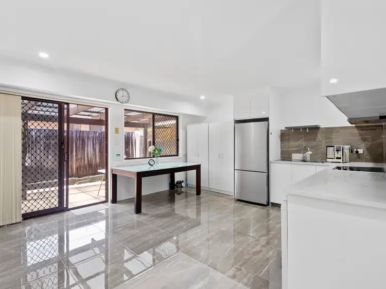 2/20 CALLISTEMON COURT, Arundel QLD 4214