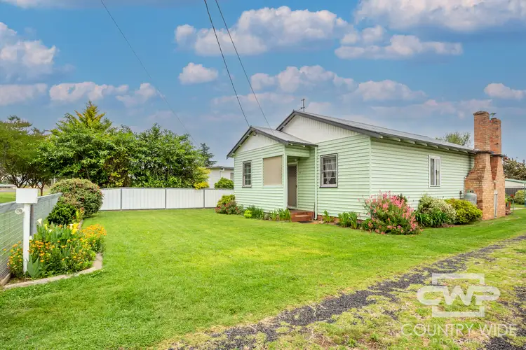 85 Wullamulla Street, Glen Innes NSW 2370