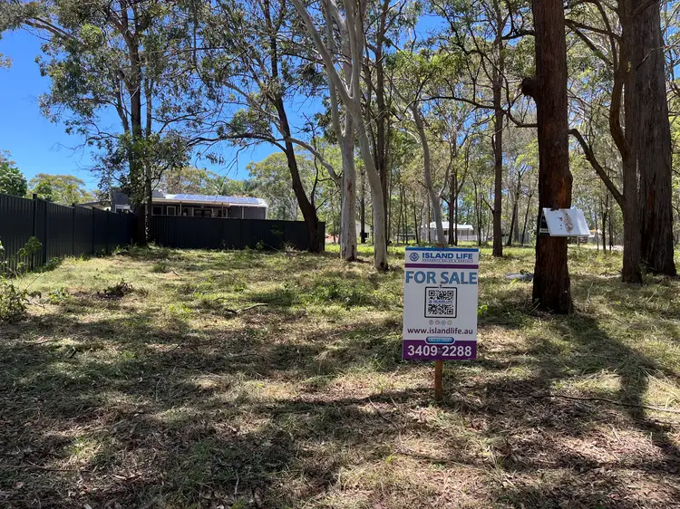 4 ROMFORD CRESCENT, Russell Island QLD 4184