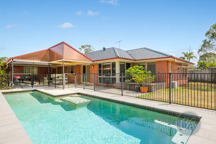 4 TWEEDALE COURT, Petrie QLD 4502
