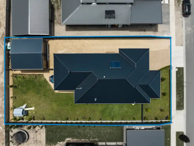 Second view of Homely house listing, 10 Hill Court, Mansfield VIC 3722