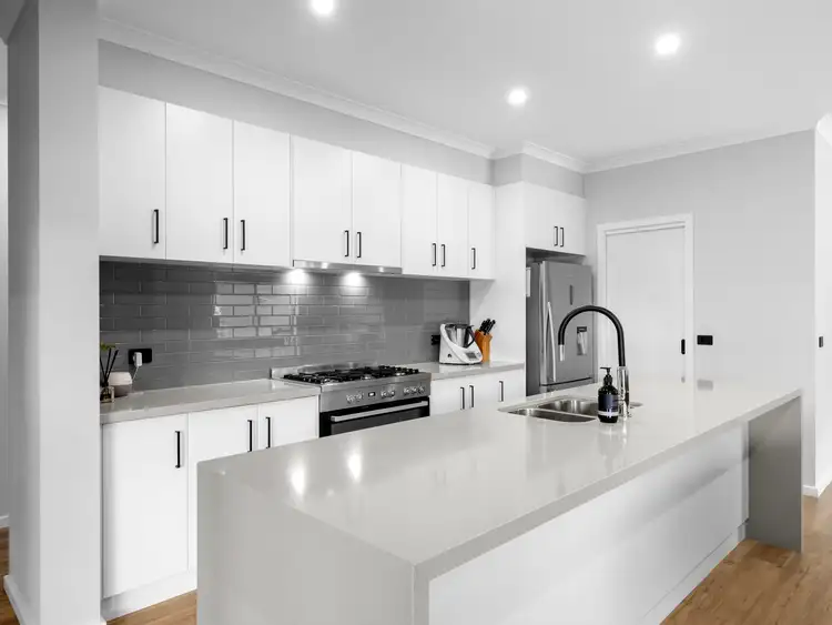 Third view of Homely house listing, 10 Hill Court, Mansfield VIC 3722