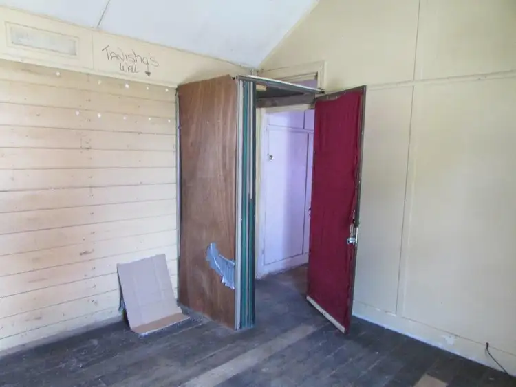 Sixth view of Homely house listing, 11 MOLYNEAUX STREET, Warracknabeal VIC 3393