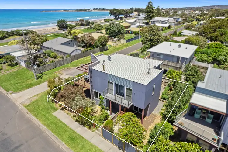 33 Casino Avenue, Apollo Bay VIC 3233