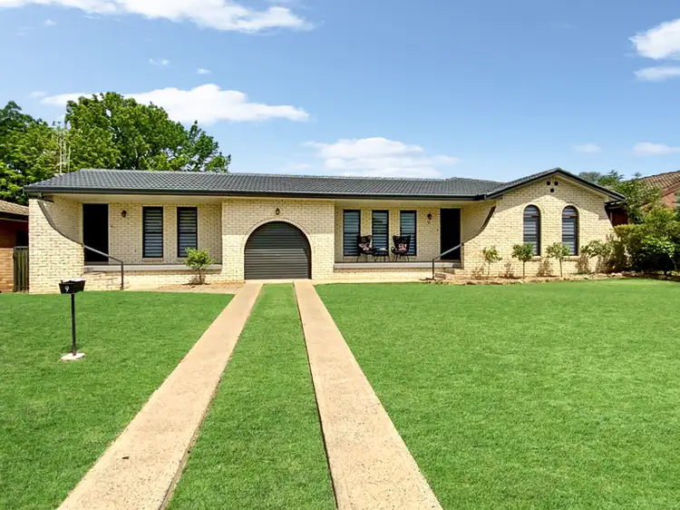 9 Chelsea Crescent, Forbes NSW 2871