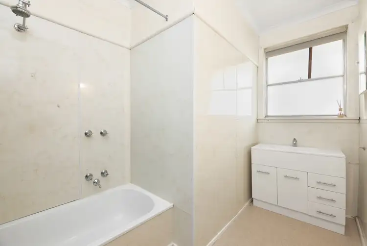 Third view of Homely house listing, 2 Knight Place, Horsham VIC 3400