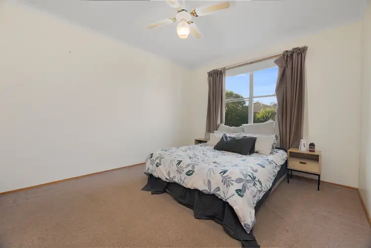 Fourth view of Homely house listing, 2 Knight Place, Horsham VIC 3400